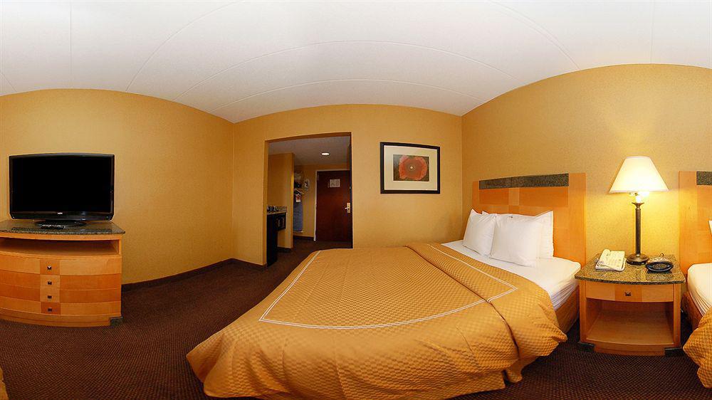Comfort Suites Southpark Колоніал-Гайтс Номер фото